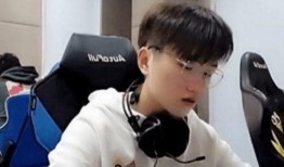 白衣教练吃瓜xyg