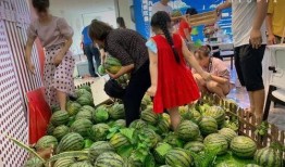 吃瓜曝光台,揭秘娱乐圈幕后真相，带你走进明星隐私世界