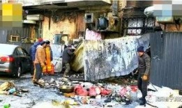 饭店着火众人吃瓜,围观群众“吃瓜”见证饭店火灾现场