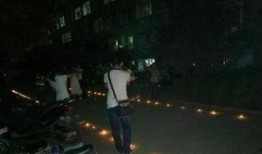 吃瓜群众直播之夜,揭秘网红幕后生活