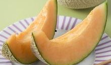 小朋友哈密瓜怎么吃,小朋友们的夏日美味探索