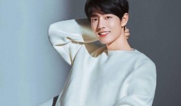 肖战吃瓜场面,娱乐圈风云再起，明星互动引热议