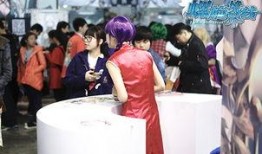 吃瓜漫展,吃瓜狂欢，二次元世界里的欢乐盛宴