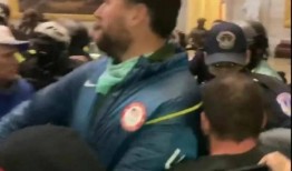 穿成七十年代吃瓜群众的,七十年代吃瓜群众的奇幻之旅