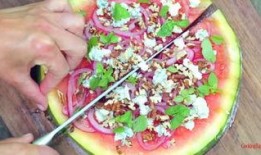 吃瓜披萨,一场美食与娱乐的跨界盛宴