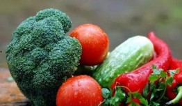 梦见吃绿色的小瓜,绿色小瓜的神秘启示