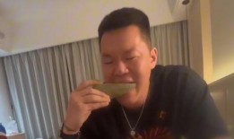 吃瓜呢视频,揭秘“吃瓜呢”视频背后的热点事件与娱乐焦点