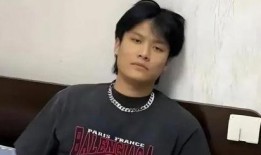 吃瓜群小杨哥