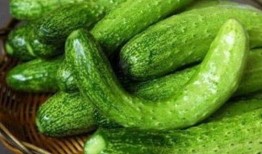 佳事临门吃瓜,瓜田喜事连连