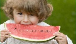 小儿吃火龙瓜好不好,小儿食用的营养佳品，益处多多