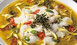 吃酸菜鱼可以吃瓜吗,夏日清爽美食搭配指南