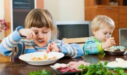 王妈吃瓜日常,揭秘娱乐圈那些事儿