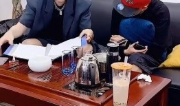 同事吃瓜图片,揭秘职场八卦风云