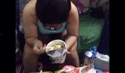 女孩宿舍直播吃瓜,女孩们的“吃瓜”日常